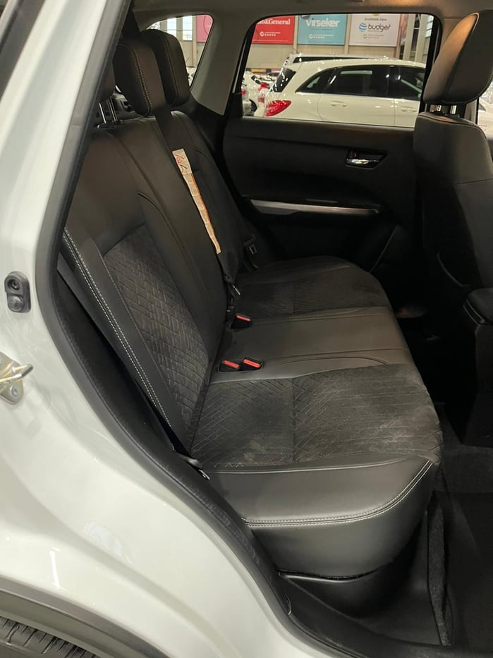 2019 Suzuki Vitara 1.6 GLX Auto Q2FyTGlzdGluZzoyODQ1Njg R269900